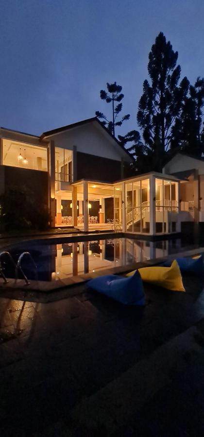 Villa Aurora Чісаруа Екстер'єр фото